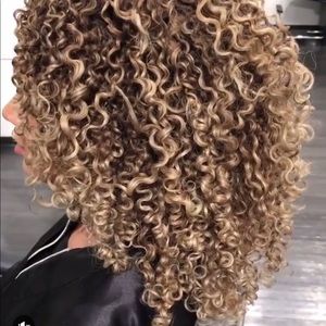 Meet your Posher, Pamela